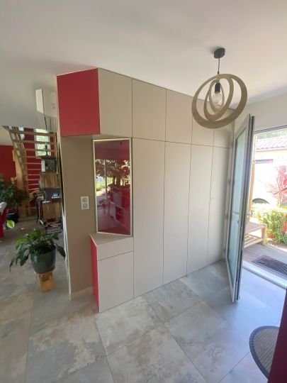 Aménagement d'un placard d'entrée du sol au plafond - Ardèche