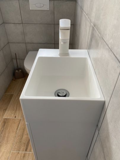 Lave mains intégralement en solid surface - Ardèche