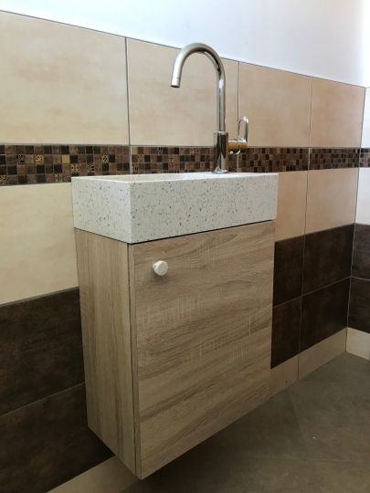 Meuble lave mains avec bouton assorti à la vasque - Ardèche